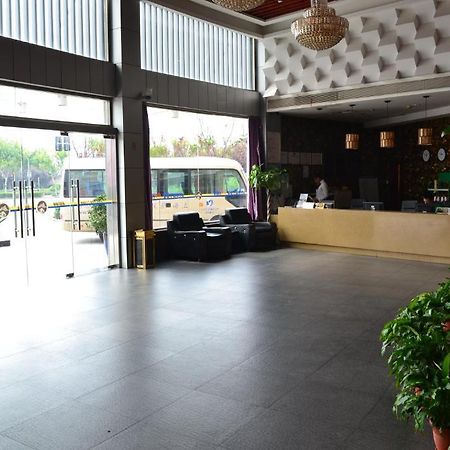 Jingyue 99 Inn Shanghai Pudong Airport Shiwan Branch Esterno foto
